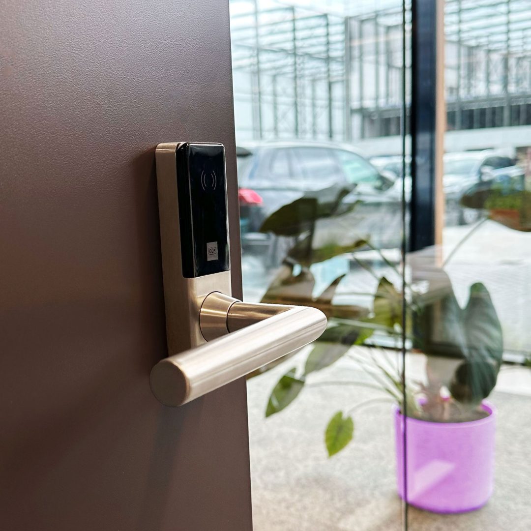 digitaal deurbeslag smart compact doorhandle